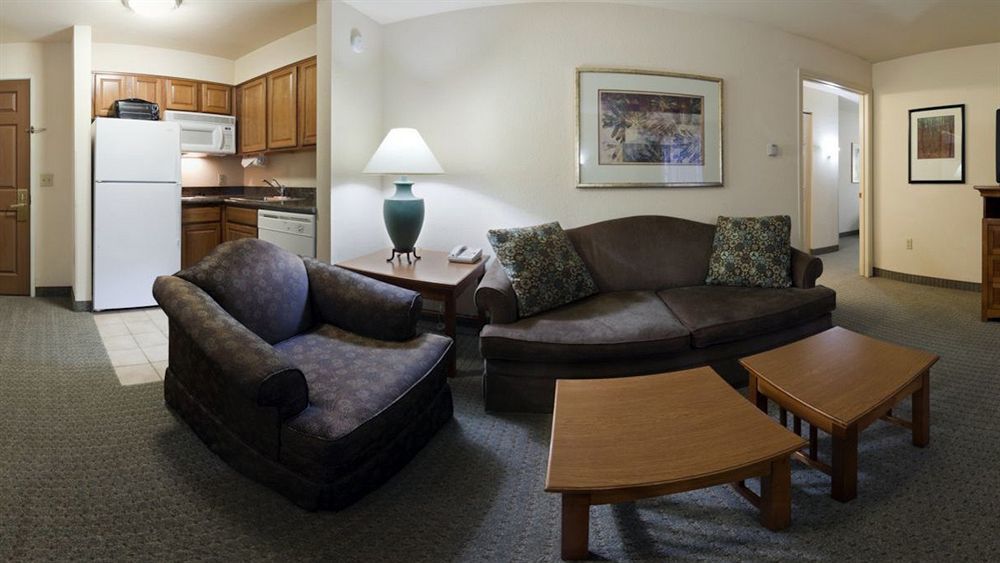 Homewood Suites By Hilton Portland Airport Bagian luar foto