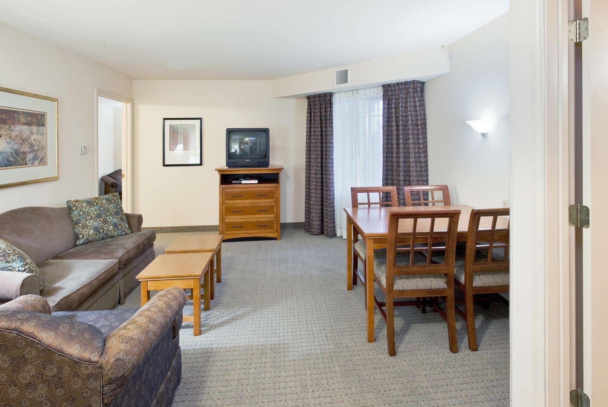 Homewood Suites By Hilton Portland Airport Ruang foto
